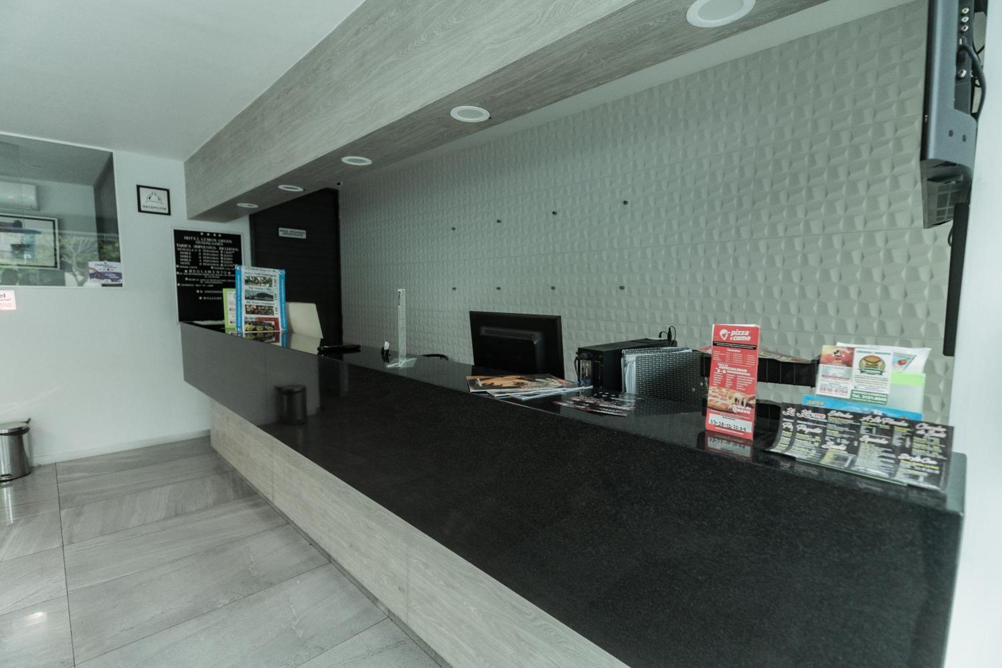 גואדלחארה Hotel Lemon Green -Zona Expo Frente Al Centro De Convenciones מראה חיצוני תמונה