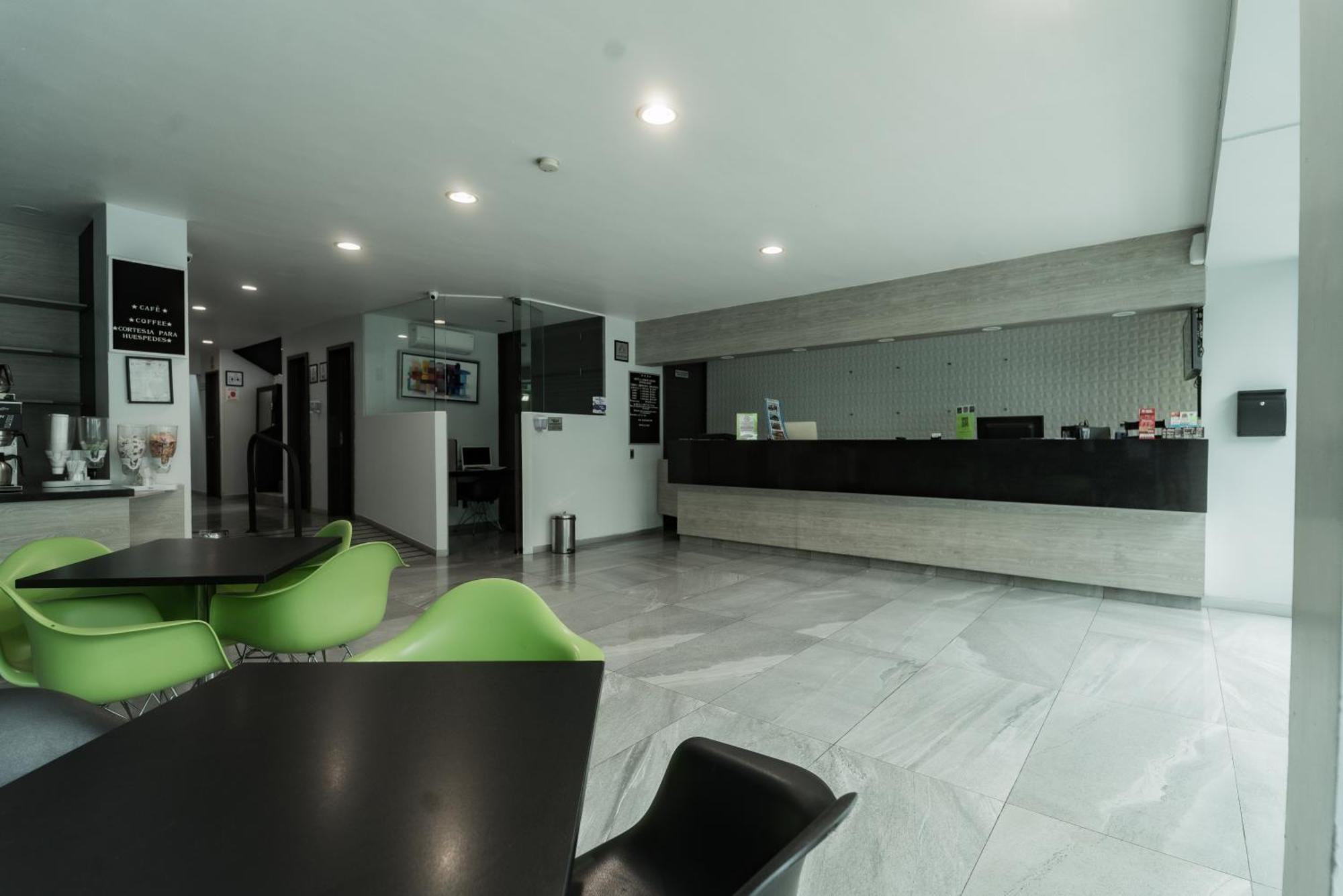 גואדלחארה Hotel Lemon Green -Zona Expo Frente Al Centro De Convenciones מראה חיצוני תמונה