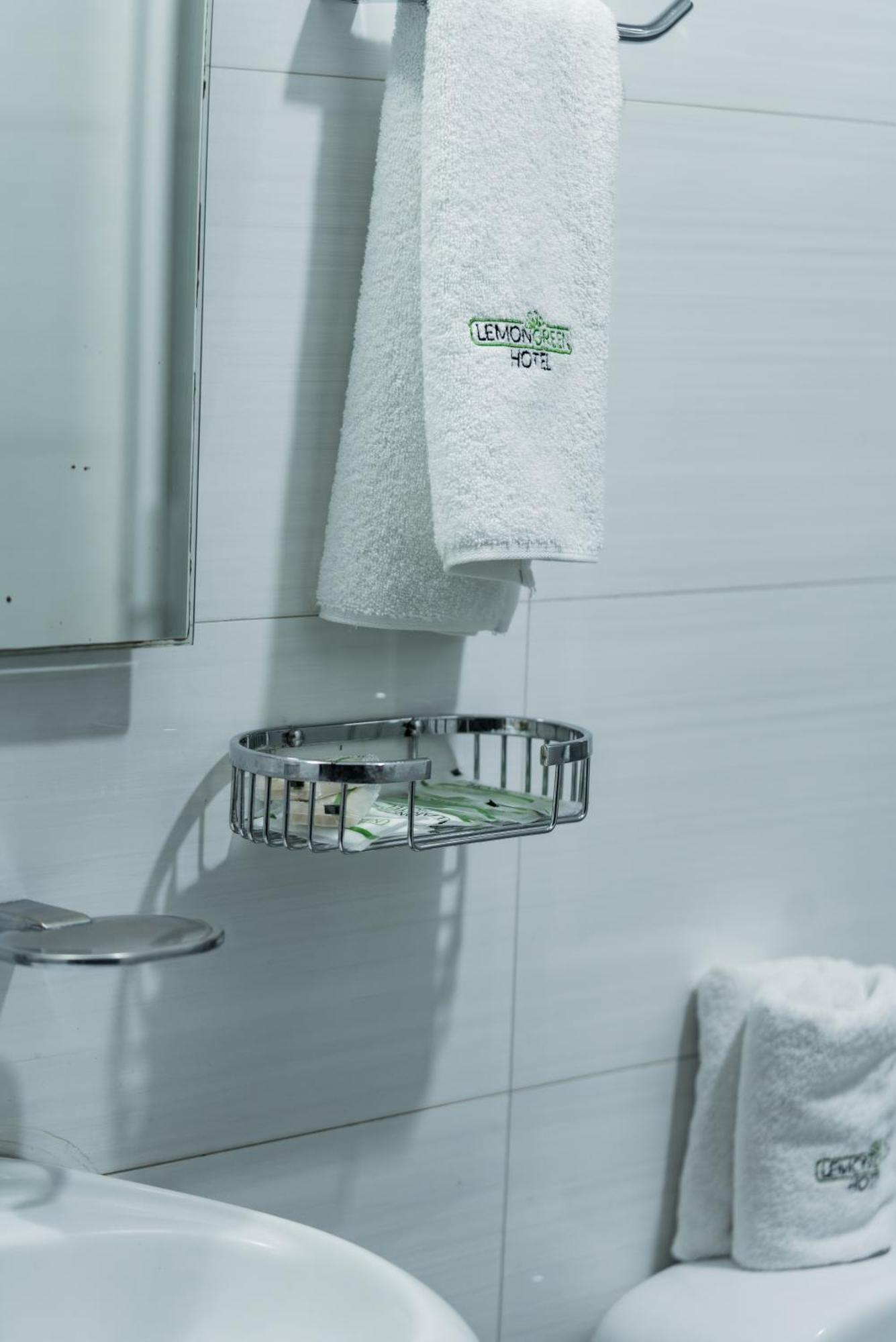 גואדלחארה Hotel Lemon Green -Zona Expo Frente Al Centro De Convenciones מראה חיצוני תמונה