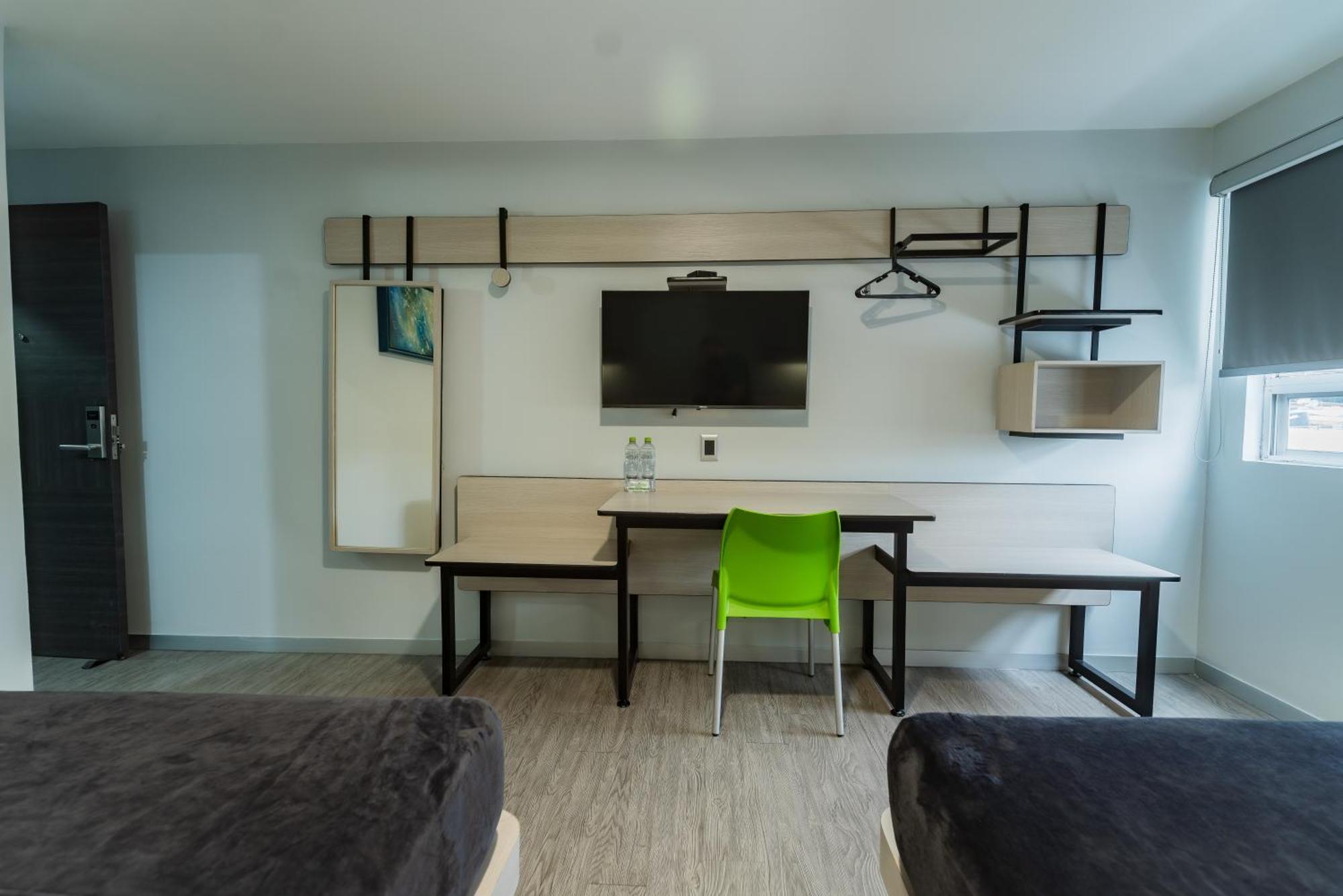 גואדלחארה Hotel Lemon Green -Zona Expo Frente Al Centro De Convenciones מראה חיצוני תמונה