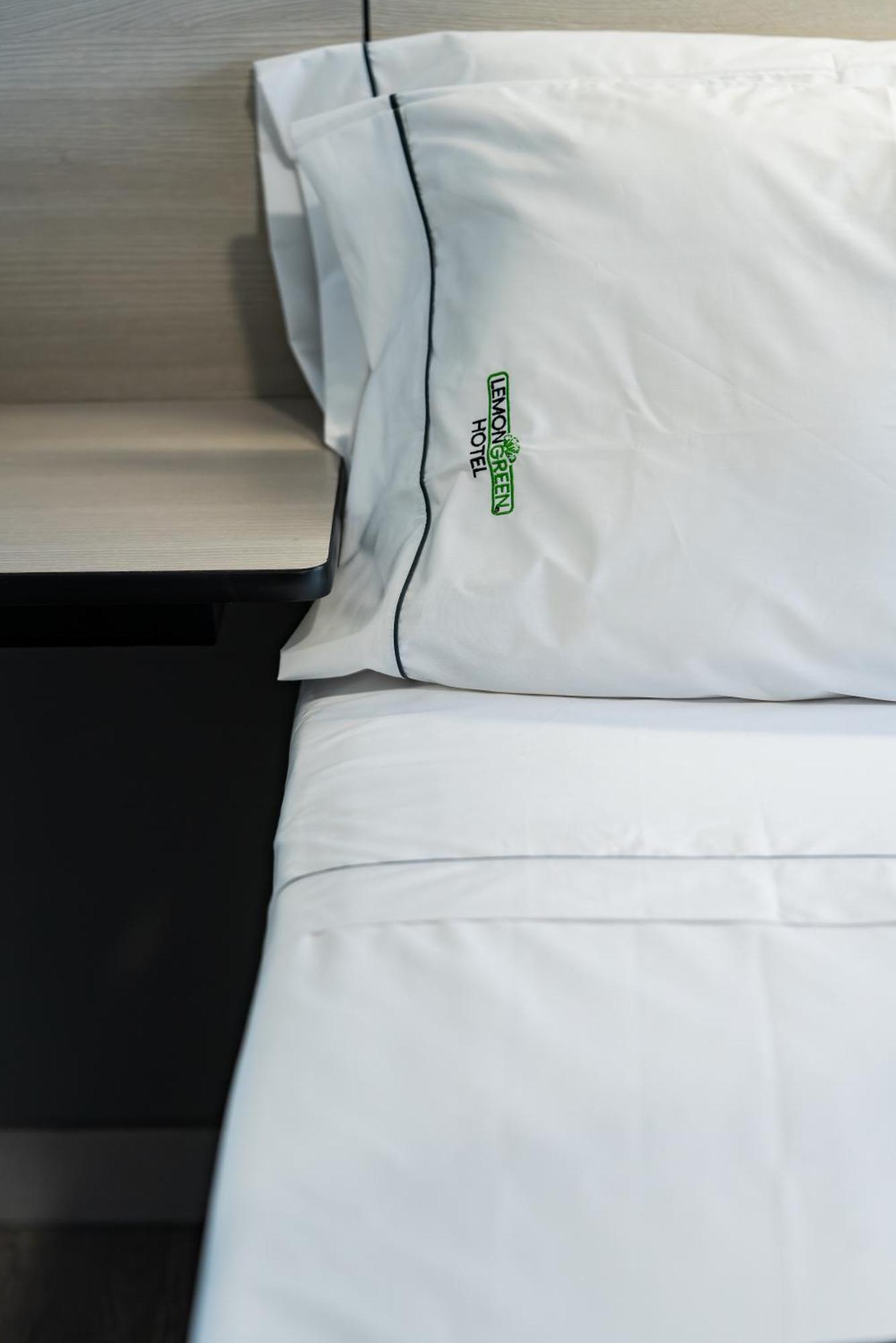 גואדלחארה Hotel Lemon Green -Zona Expo Frente Al Centro De Convenciones מראה חיצוני תמונה