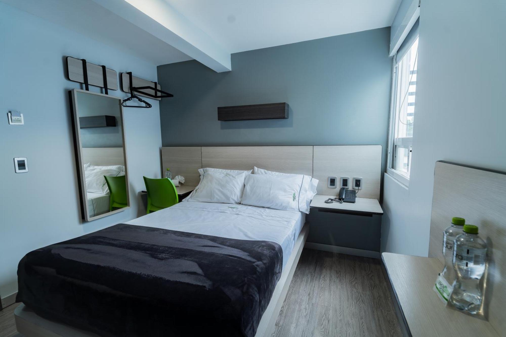 גואדלחארה Hotel Lemon Green -Zona Expo Frente Al Centro De Convenciones מראה חיצוני תמונה
