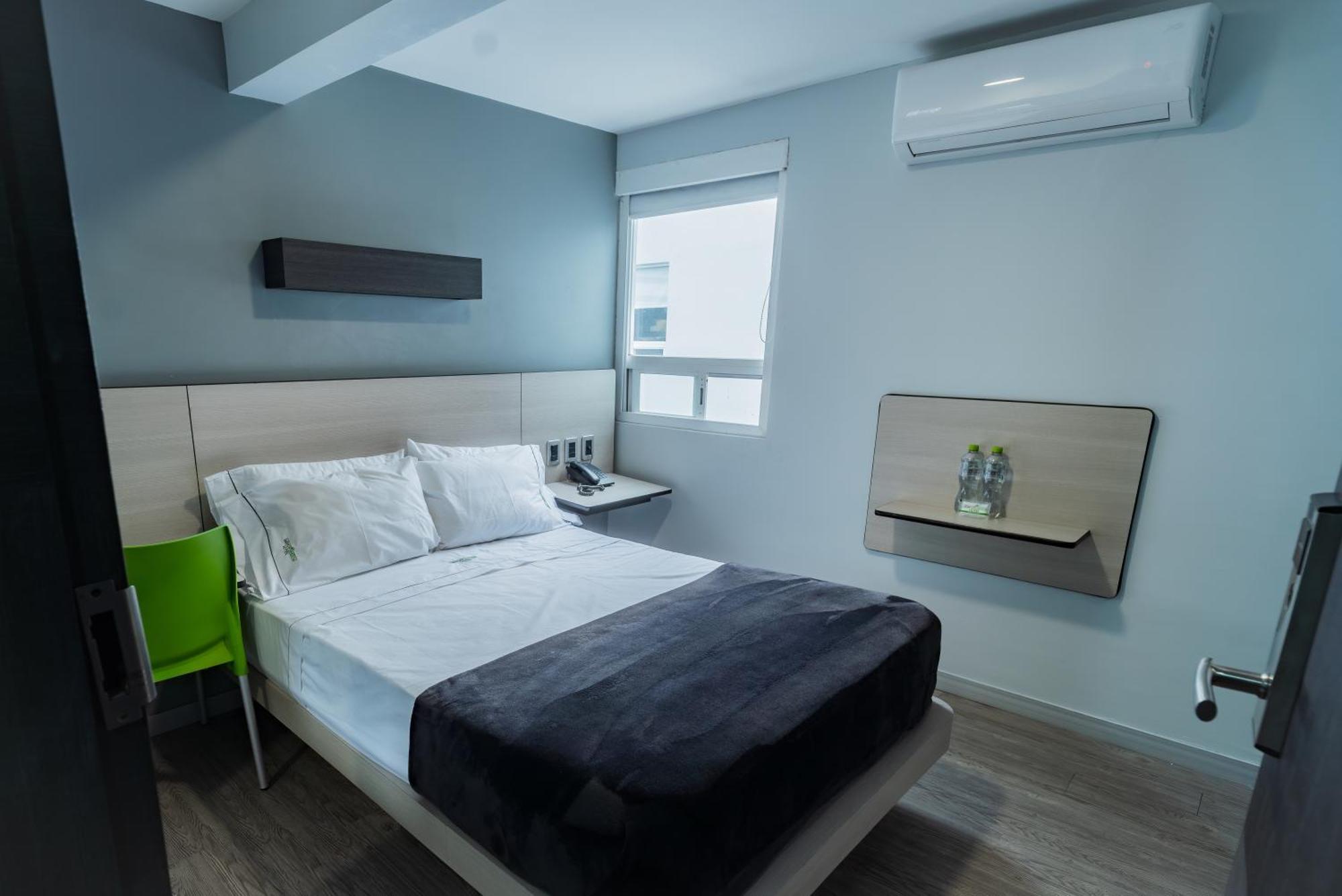 גואדלחארה Hotel Lemon Green -Zona Expo Frente Al Centro De Convenciones מראה חיצוני תמונה