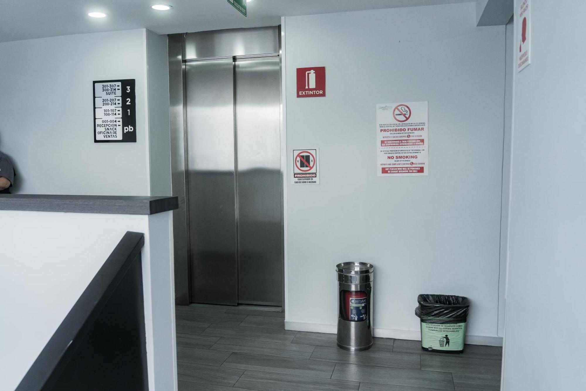 גואדלחארה Hotel Lemon Green -Zona Expo Frente Al Centro De Convenciones מראה חיצוני תמונה