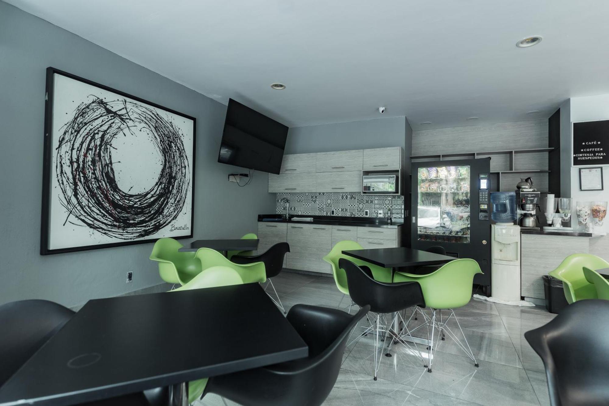 גואדלחארה Hotel Lemon Green -Zona Expo Frente Al Centro De Convenciones מראה חיצוני תמונה